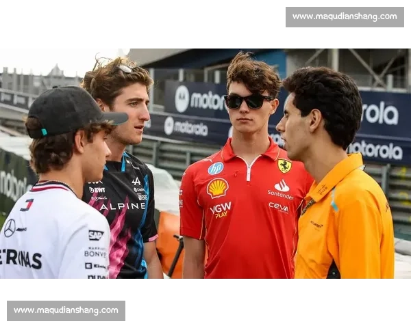 从菜鸟到传奇：F1电竞总冠军的逆袭之路，你也能做到！