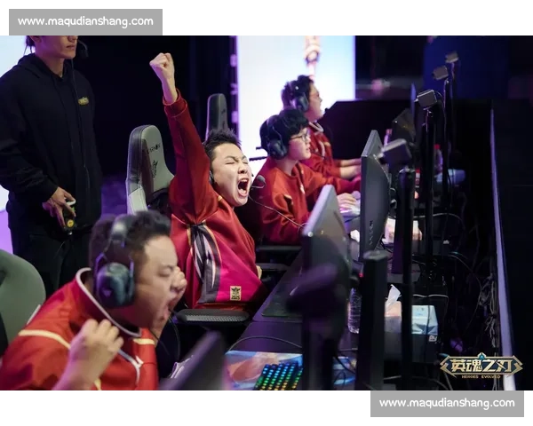 心跳加速！英魂之刃电竞直播，每一秒都精彩绝伦